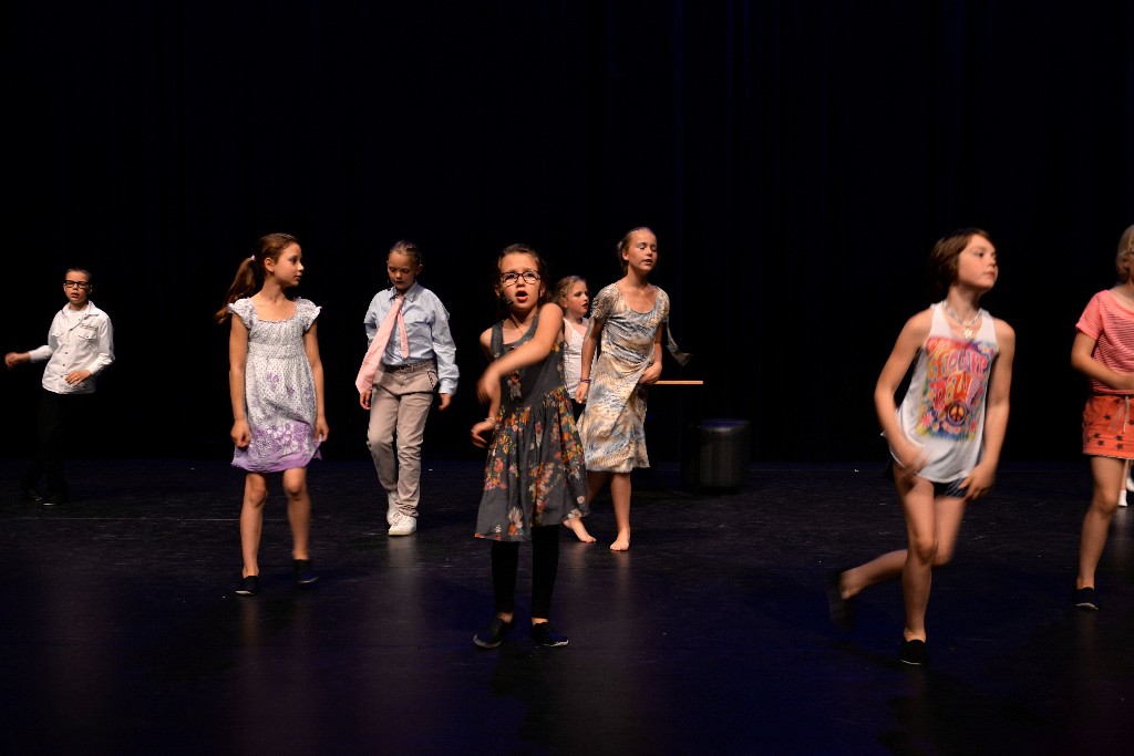 ../Images/Musical Nanny de Vries 124.jpg